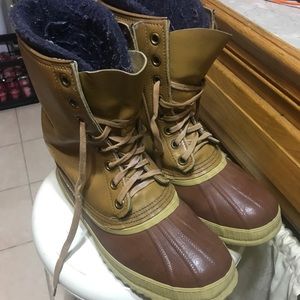 Sorel Pair of Winter Snow Boots Size 9 Mens